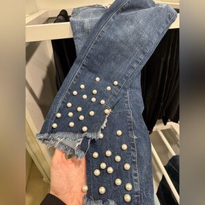 Zara Blue Pearl-Studded Cropped Jeans